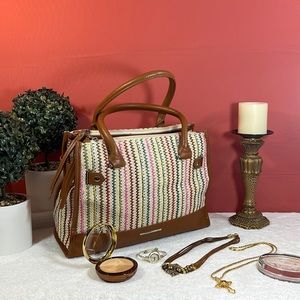 FAUX LEATHER & WEAVE SHOULDER/CROSSBODY